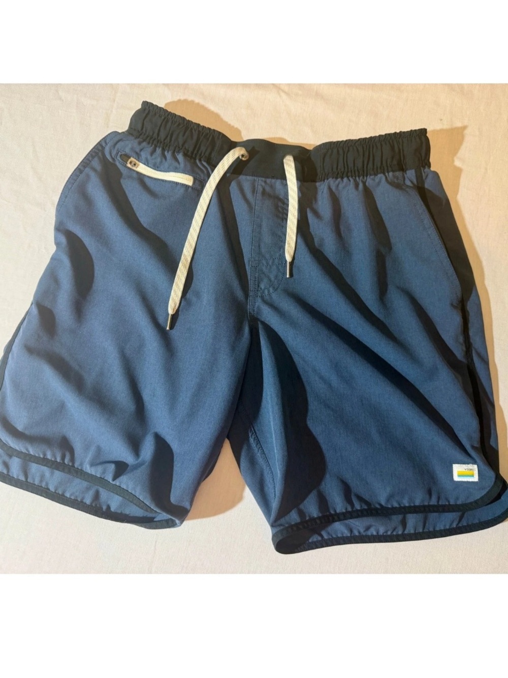 Vuori Boardshort Swim Trunks Blue with Black Waistband men’s size small
